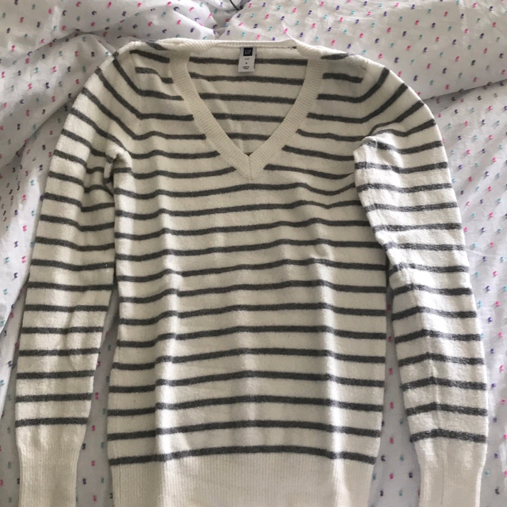 Comfy gap sweater